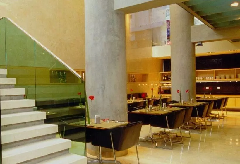 Fotos del hotel Htl Urbano:  20