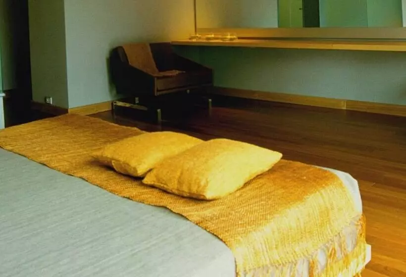 Fotos del hotel Htl Urbano:  6