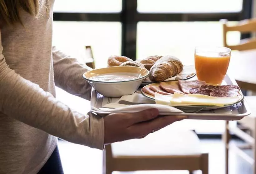 Fotos del hotel Ibis Liège Centre Opéra:  3