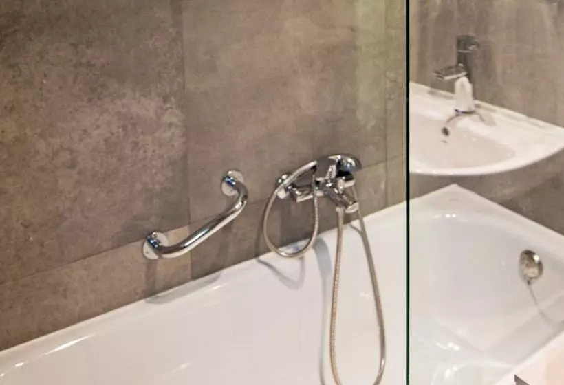 Fotos del hotel Drakelongchamp:  7