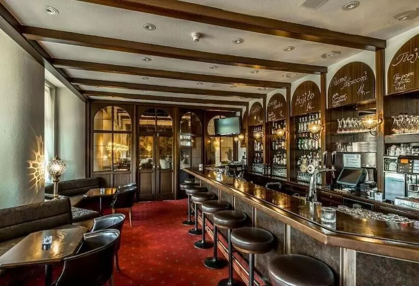 Fotos del hotel Grand Hotel Europe:  3