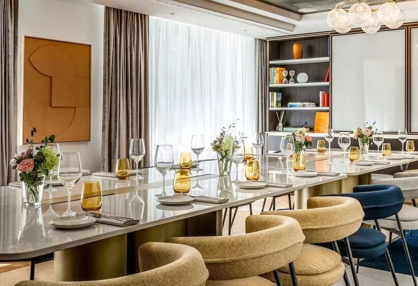 Fotos del hotel Neues Schloss Privat  Zurich, Autograph Collection:  25