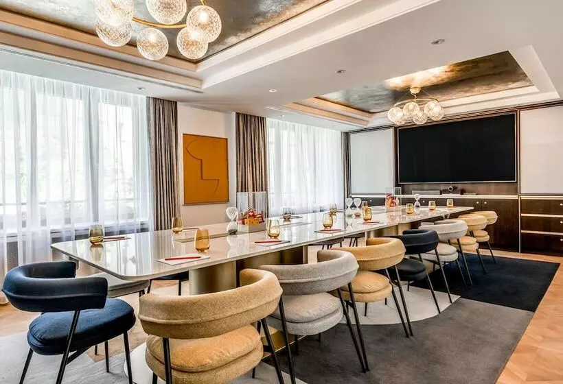 Fotos del hotel Neues Schloss Privat  Zurich, Autograph Collection:  5