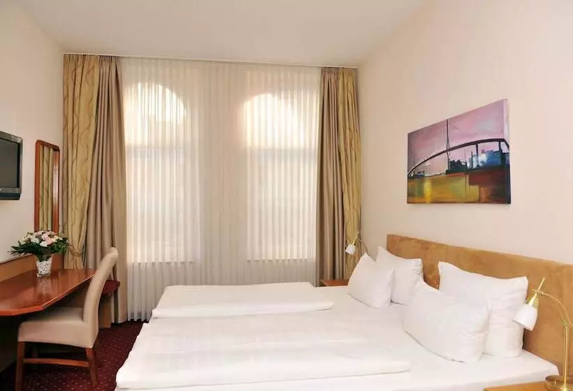 Fotos del hotel Fürst Bismarck:  11