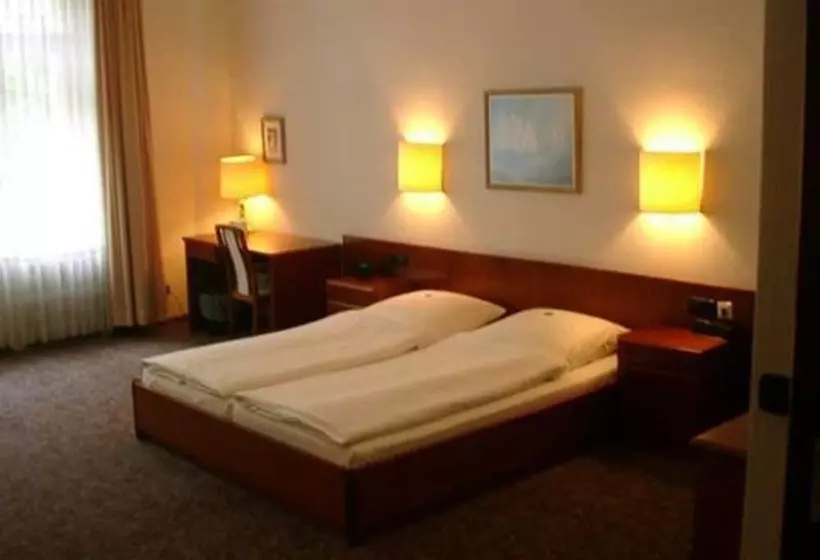 Kurfürst Am Kurfürstendamm