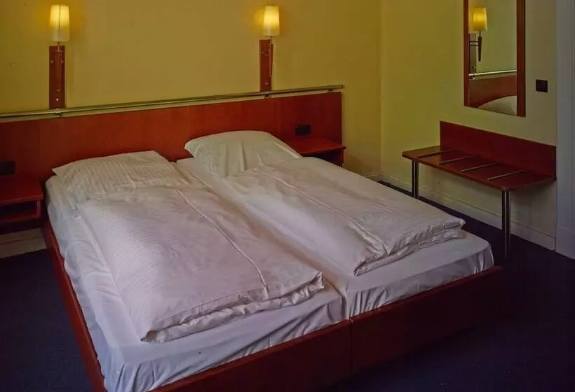 Fotos del hotel Kurfürst Am Kurfürstendamm:  16