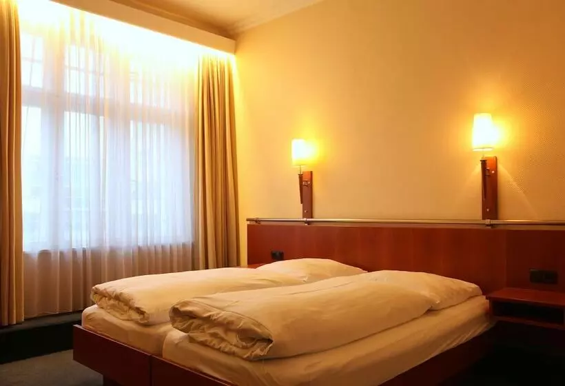 Fotos del hotel Kurfürst Am Kurfürstendamm:  13