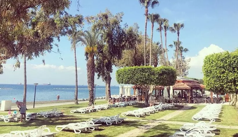 Fotos del hotel Poseidonia Beach:  24