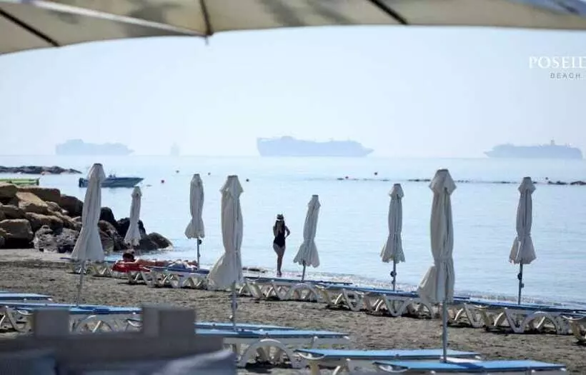 Fotos del hotel Poseidonia Beach:  15