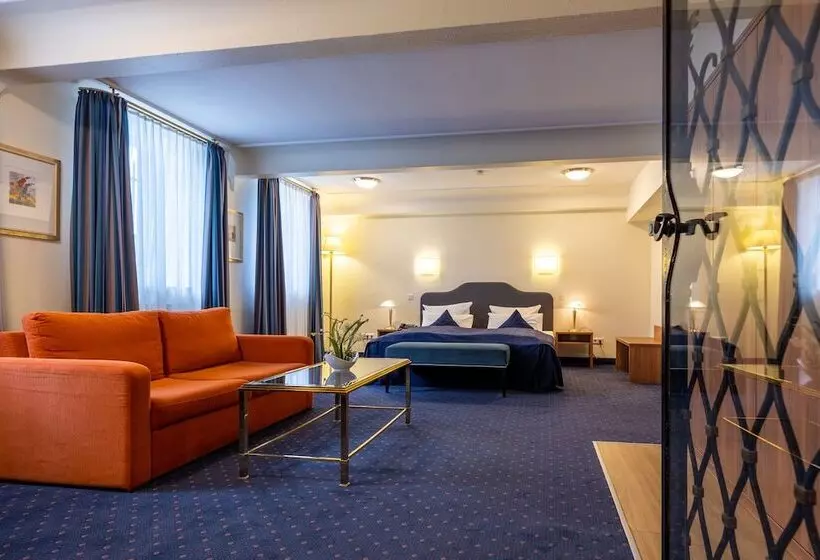 Fotos del hotel Trip Inn  Uebachs:  2