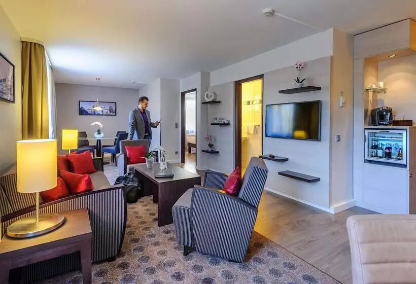 Fotos del hotel Mercure  München Süd Messe:  15