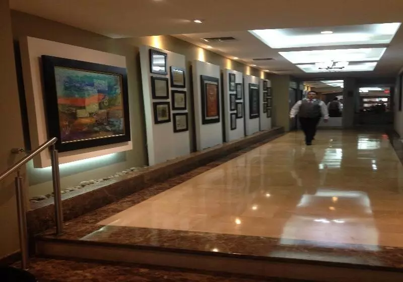 Fotos del hotel Ramada:  10