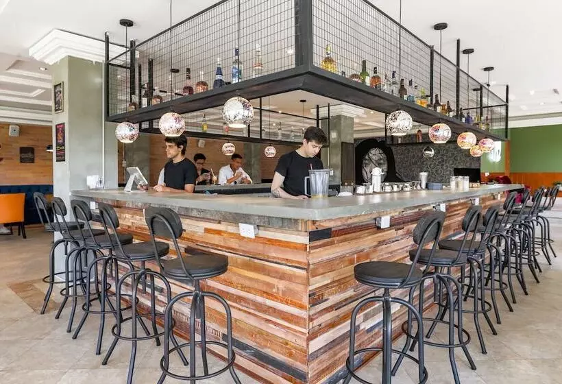 Fotos del hotel Selina Cuenca:  17