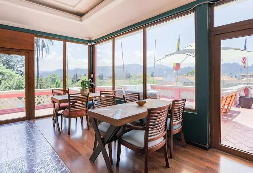 Fotos del hotel Selina Cuenca:  21