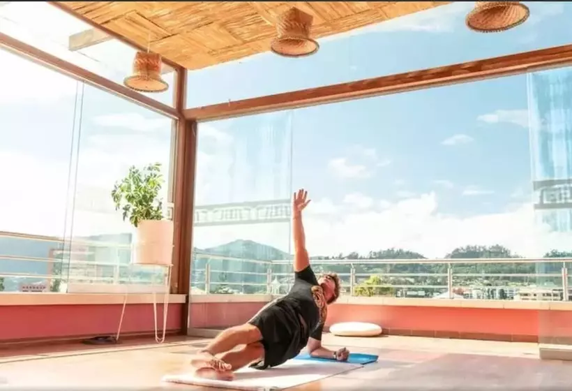 Fotos del hotel Selina Cuenca:  12