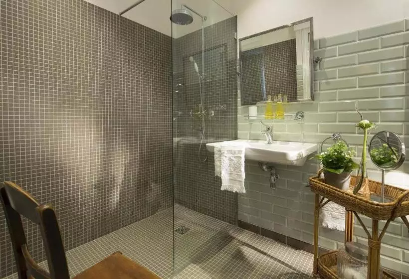 Fotos del hotel Le Petit Chomel:  4