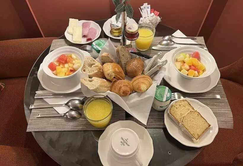 Fotos del hotel Les Tournelles:  3