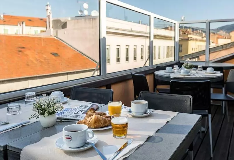 Fotos del hotel De Suède:  4