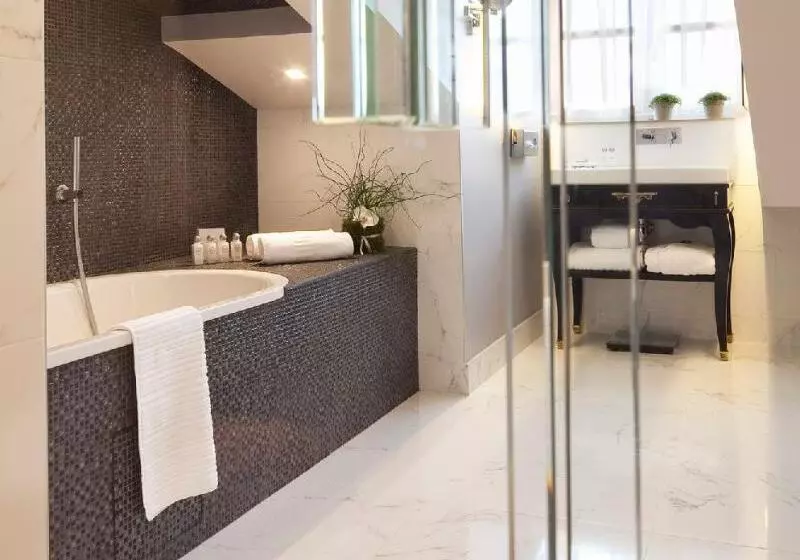 Fotos del hotel La Maison Favart:  3