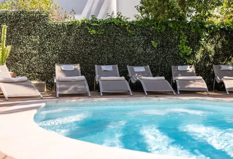 Fotos del hotel Hôtel Du Petit Palais:  18