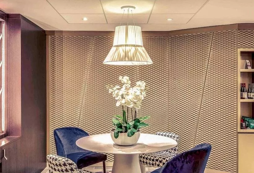 Fotos del hotel Mercure Paris Arc De Triomphe Etoile:  4