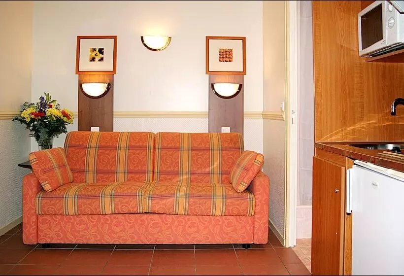 Fotos del hotel Pavillon Courcelles Parc Monceau:  20