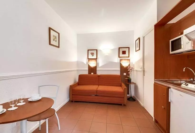 Fotos del hotel Pavillon Courcelles Parc Monceau:  23