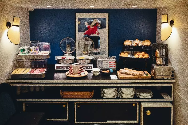 Fotos del hotel Hôtel Le Lion:  18