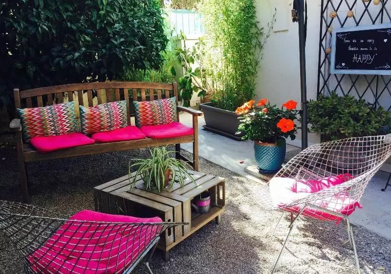 Fotos del hotel Hôtel Le Petit Castel:  5