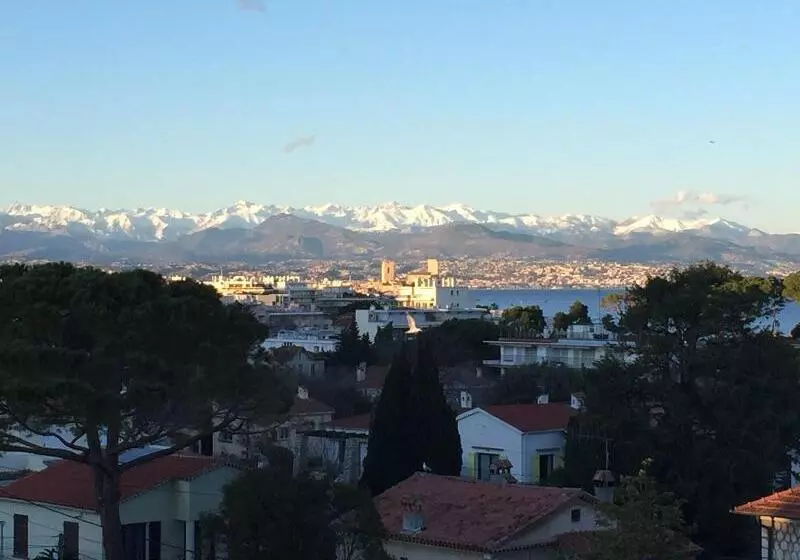 Fotos del hotel Hôtel Le Petit Castel:  7