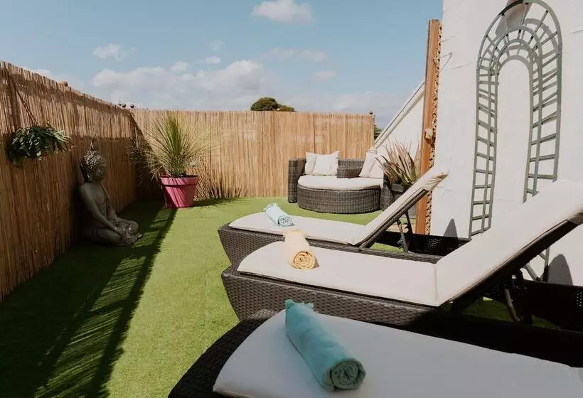 Fotos del hotel Hôtel Le Petit Castel:  15