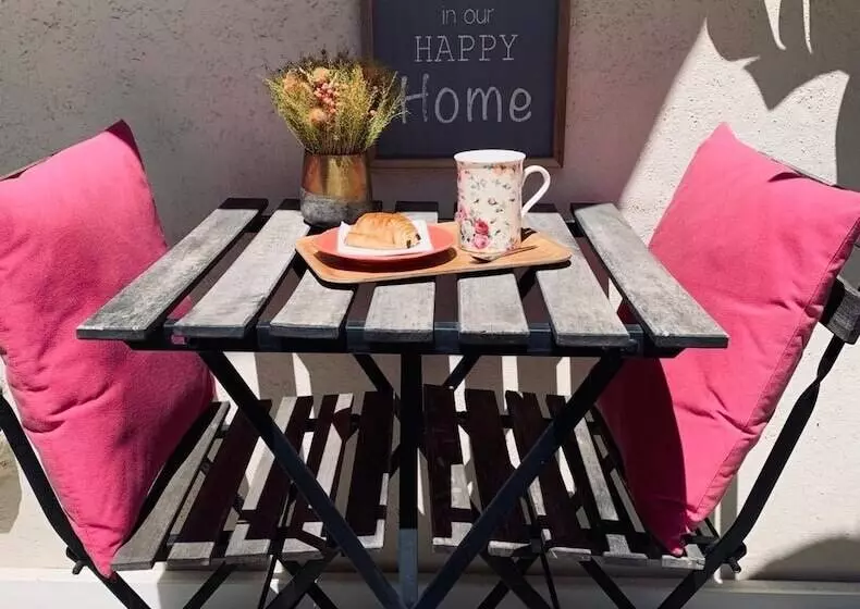 Fotos del hotel Hôtel Le Petit Castel:  18