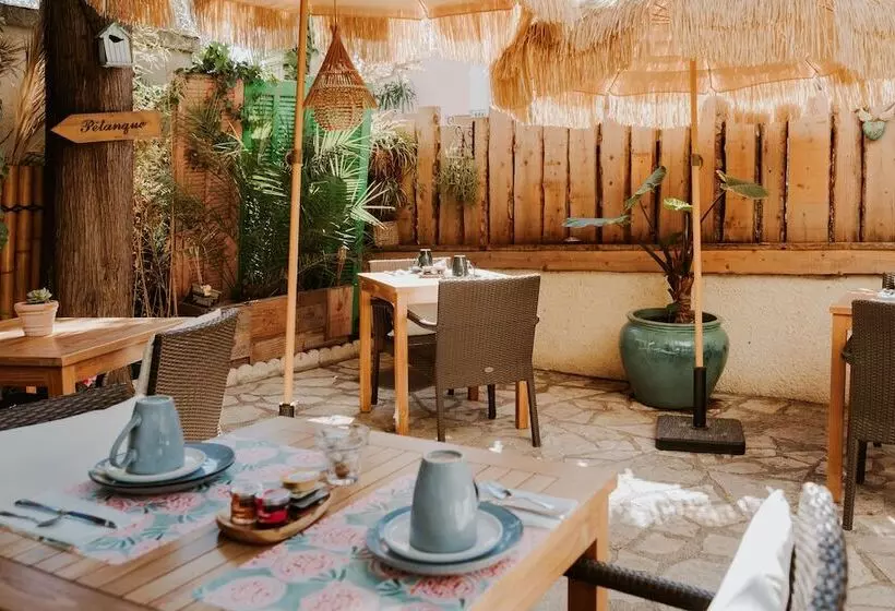 Fotos del hotel Hôtel Le Petit Castel:  24