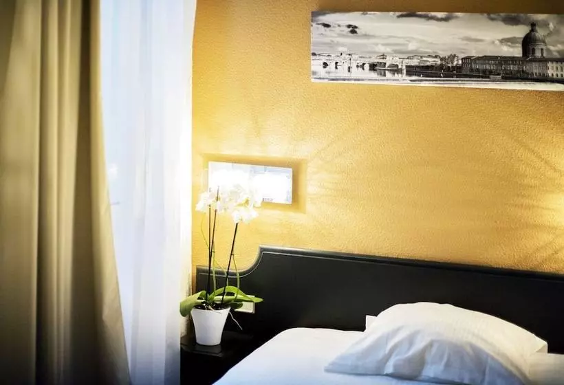 Fotos del hotel Occitania Centre Toulouse Matabiau:  2