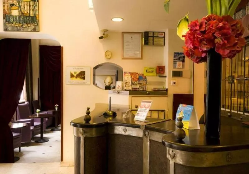 Fotos del hotel Pax Opera:  4