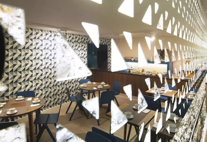 Fotos del hotel Hôtel Sophie Germain:  8