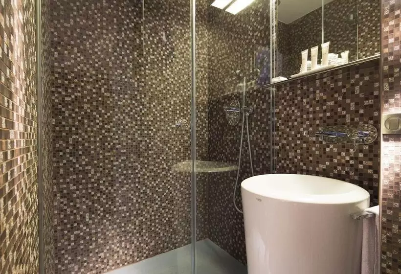 Fotos del hotel Hôtel Sophie Germain:  4