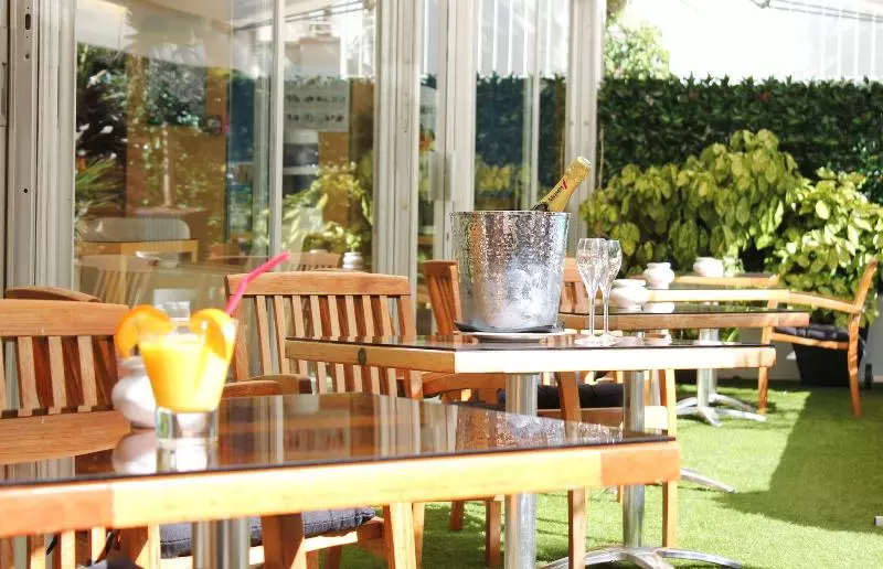 Fotos del hotel Hôtel Victoria:  13