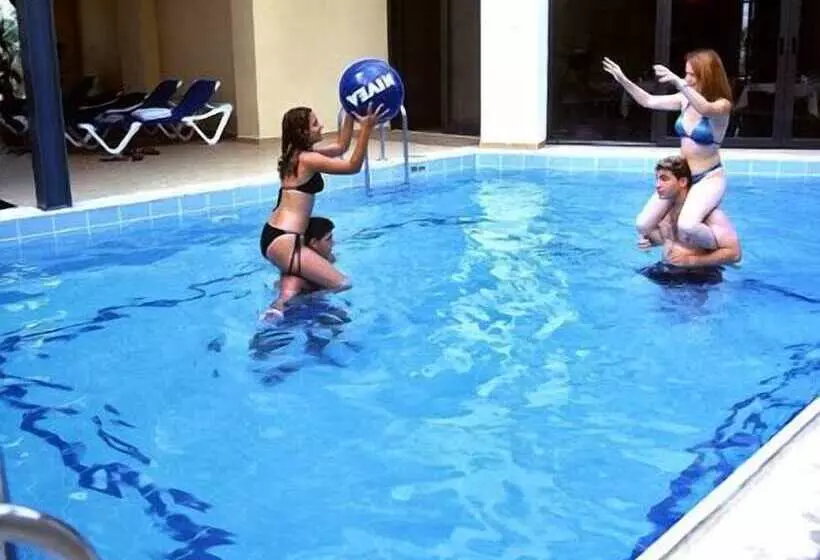 Fotos del hotel Alexandra &apartments:  3