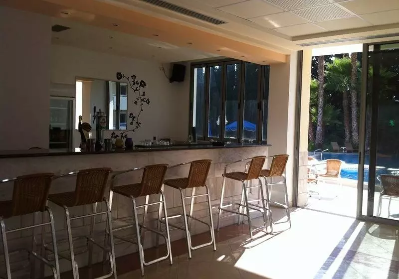 Fotos del hotel Olga's Paradise:  2