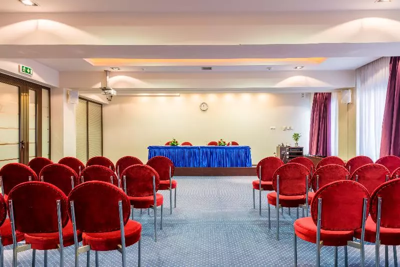 Fotos del hotel Queen Olga:  12