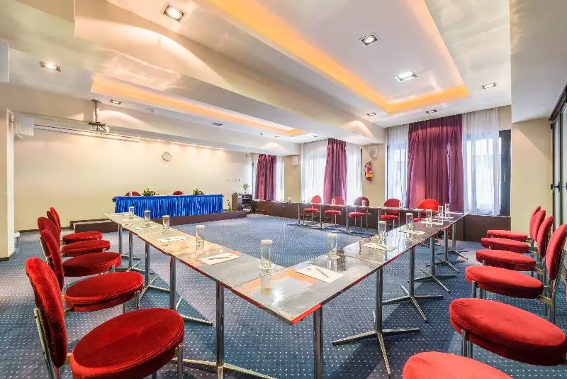 Fotos del hotel Queen Olga:  10