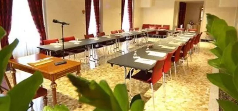 Fotos del hotel Albergo Terminus:  4