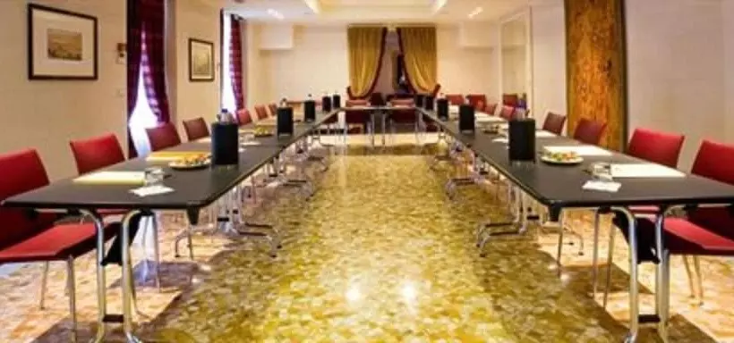 Fotos del hotel Albergo Terminus:  9