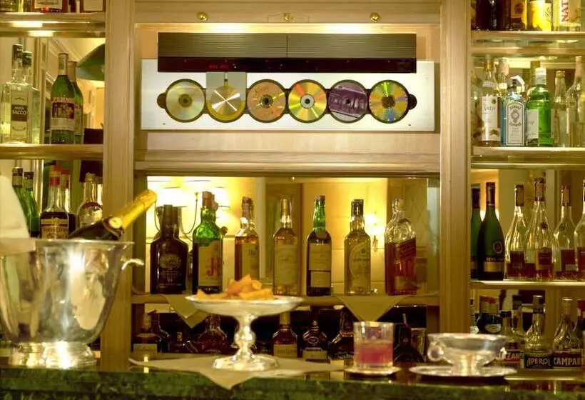 Fotos del hotel Capitol Milano:  4