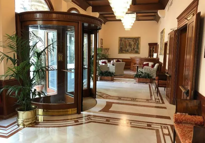 Fotos del hotel Pierre:  12