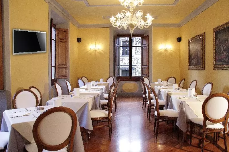 Fotos del hotel Pierre:  4