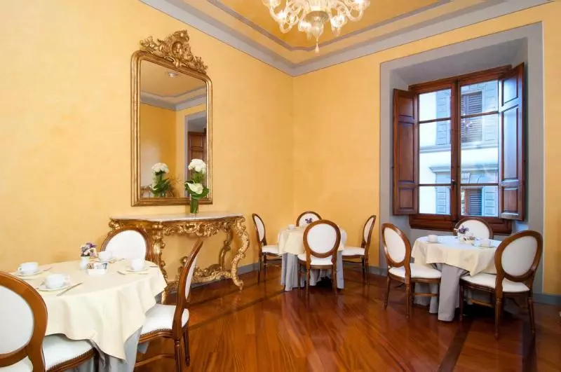 Fotos del hotel Pierre:  5