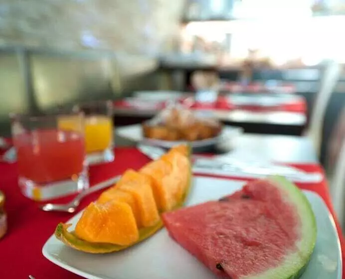 Fotos del hotel Five:  6