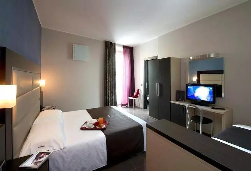 Fotos del hotel Five:  3